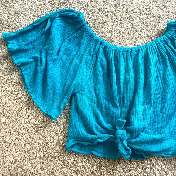 Jen's Pirate Booty Tops - Jen’s Pirate Booty gauzy tie-back top